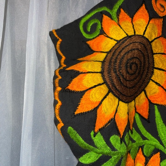 🌻 Mexican Sunflower Embroidered Dress 🌻 - Picture 3 of 5